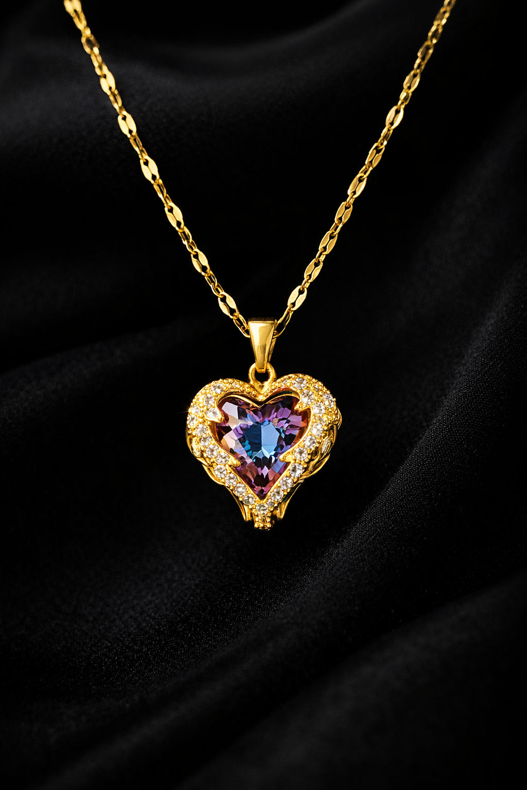 Colar Luxo com Pingente Coração do Oceano