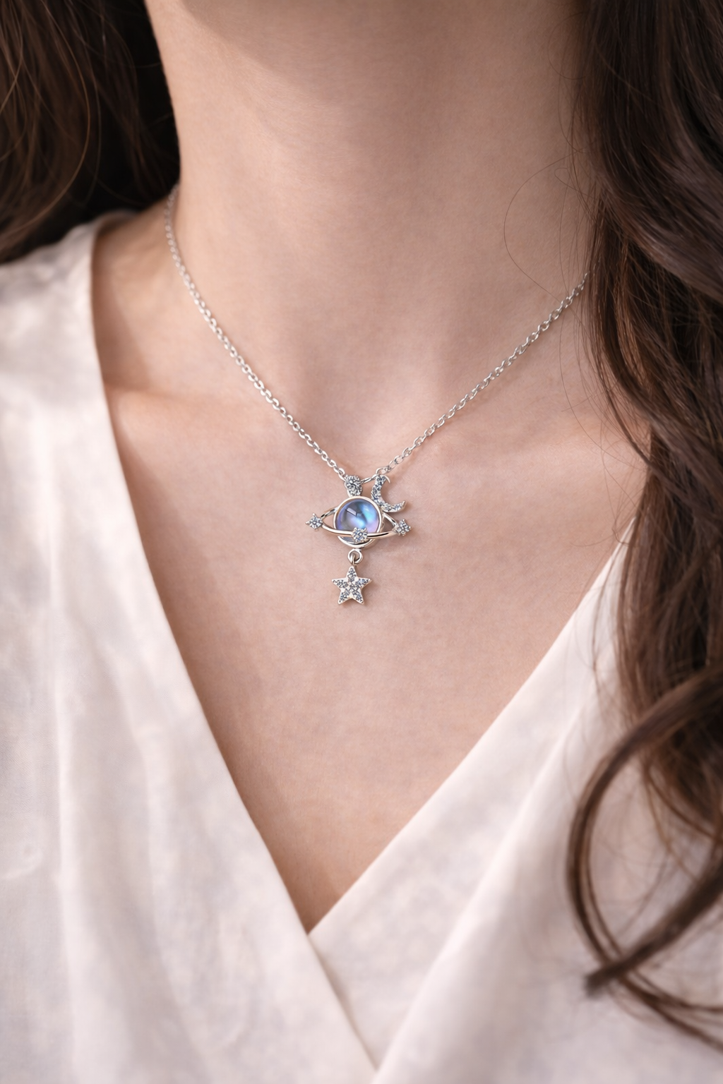 Colar Universo em Prata 925 com Pingente de Estrela e Lua