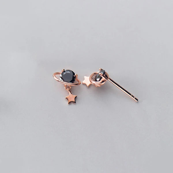 Brinco de Prata Coreano  Cristal Preto Planeta