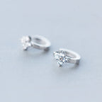 Brincos de Argola em Prata com Flores de Zircônia Cúbica