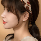 Brincos de Argola em Prata com Flores de Zircônia Cúbica